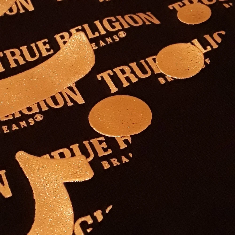TRUE RELIGION GRAPHIC TEE  (THE LAST SHIRT IS IN WHITE/GOLD ONLY!!! (NO BLACK) - Picture 10 of 11